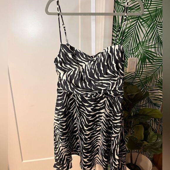 NWT Autumn Adeigbo Jules Dress in White Tiger Sz 6 MSRP $565 - Picture 5 of 11